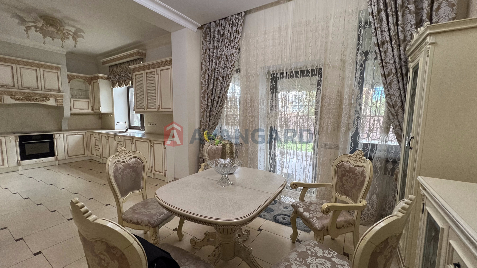 ���, 310 ��.�. ���� 15