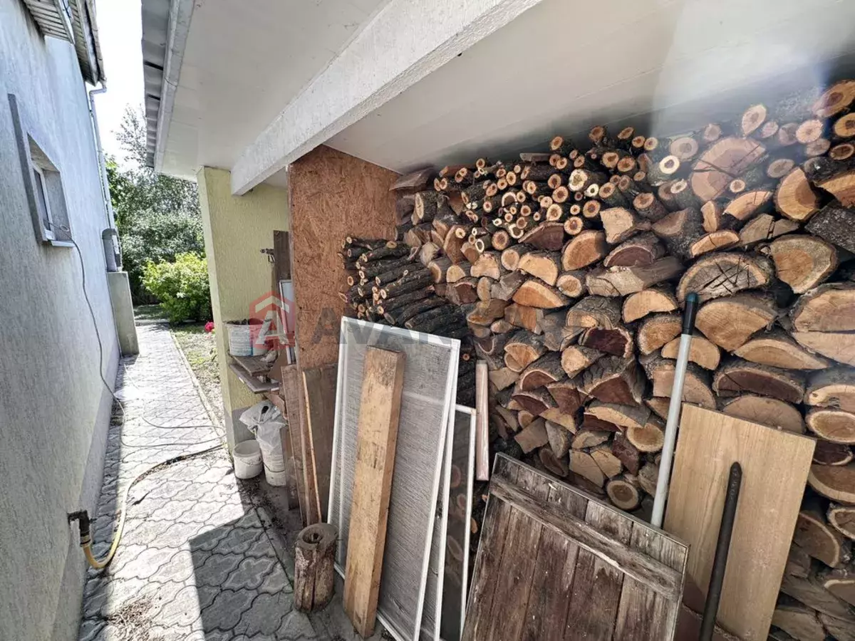 ����, 140 ��.�. ���� 12