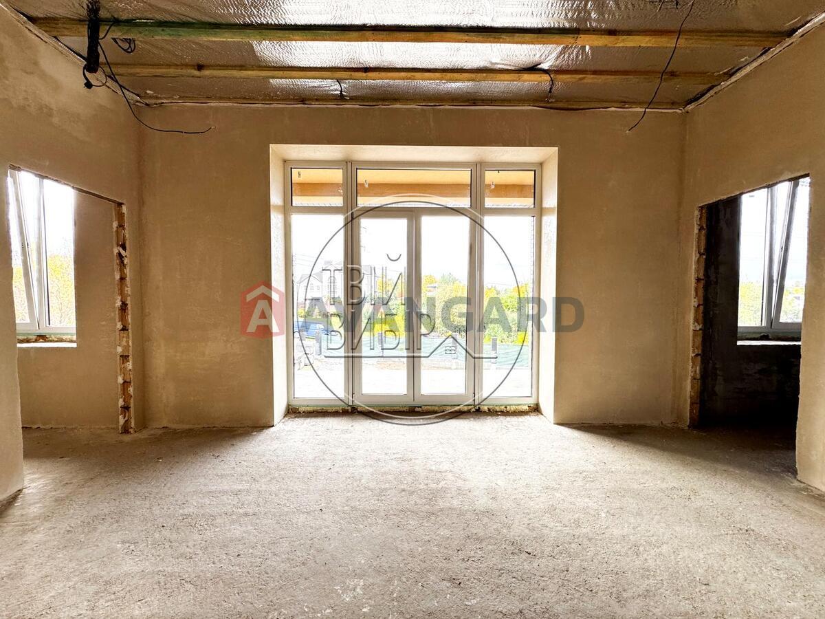 �������, 235 ��.�. ���� 18