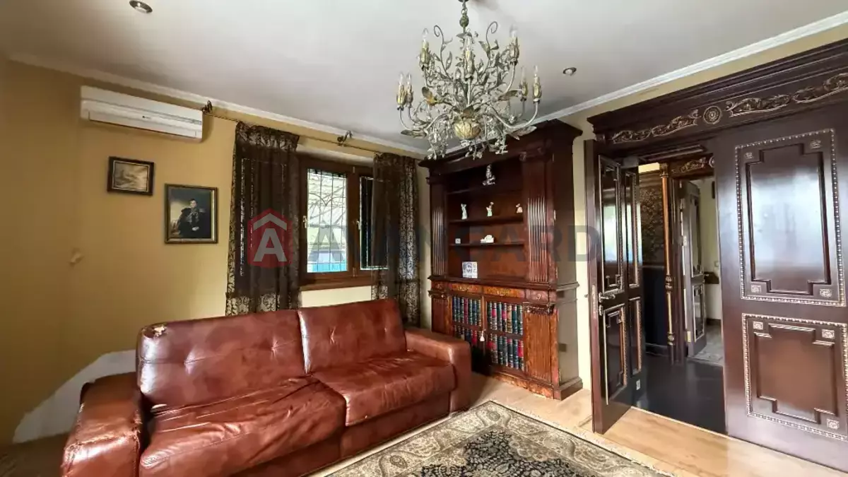 �������, 160 ��.�. ���� 3