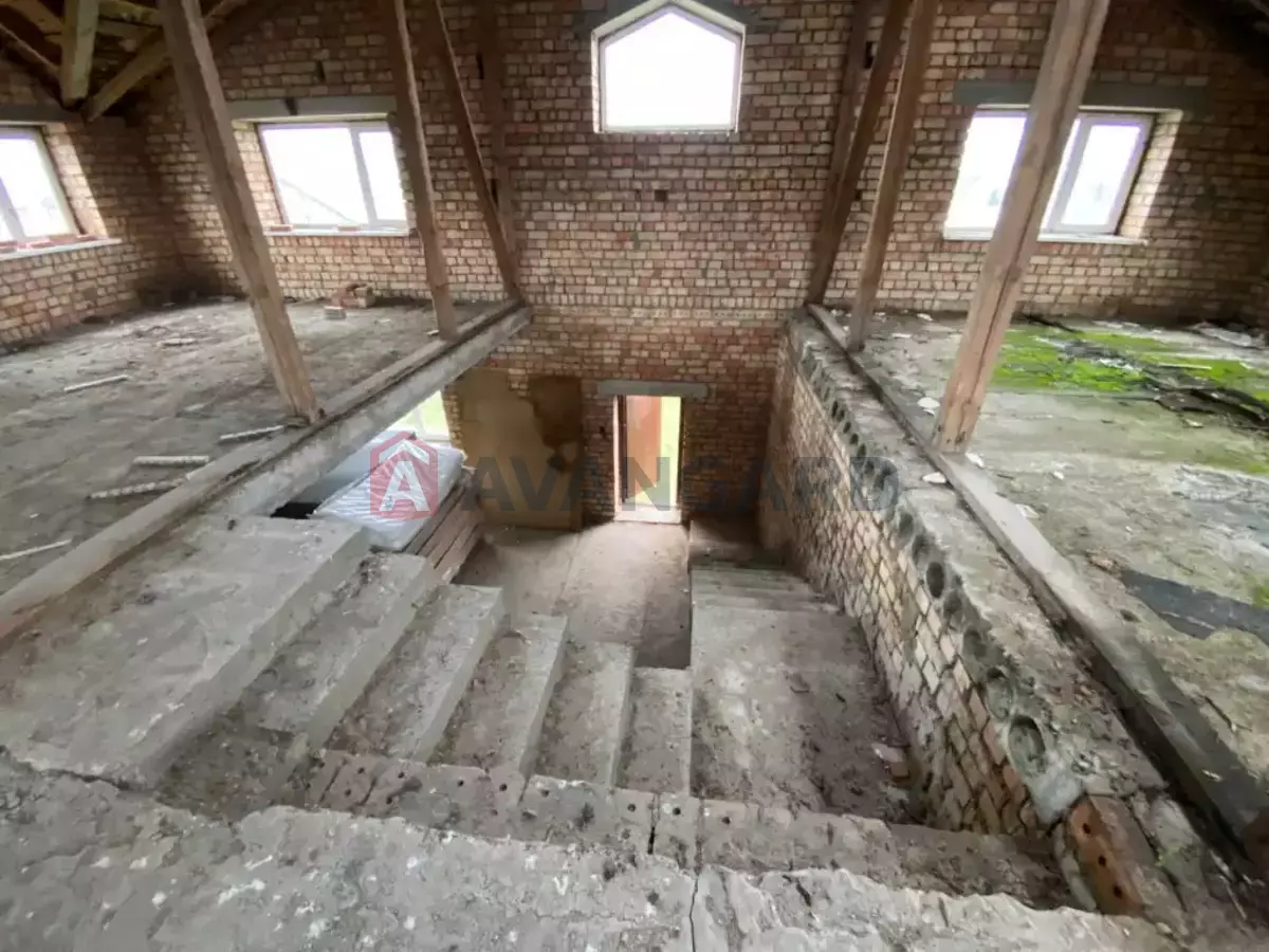 �������, 280 ��.�. ���� 16