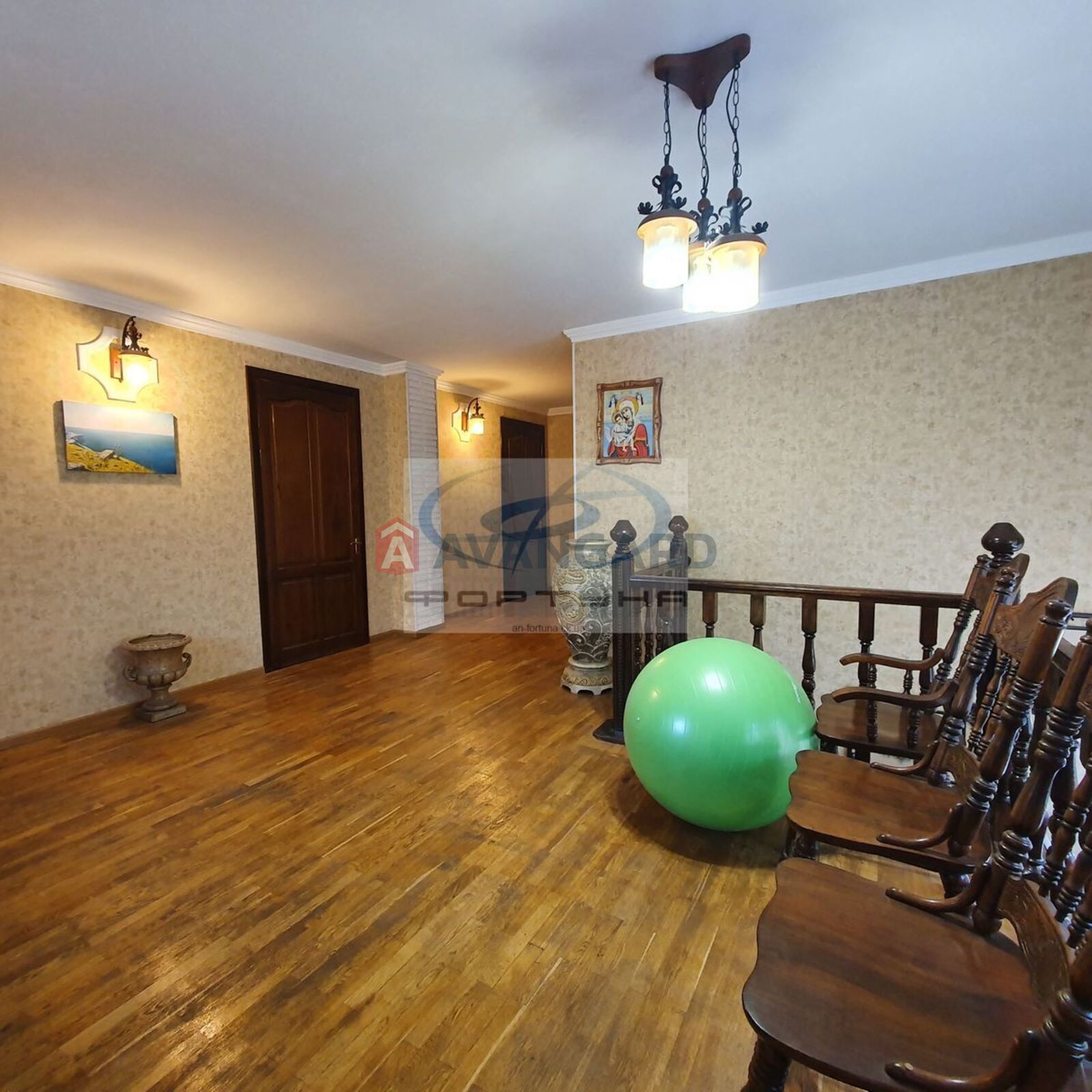 �������, 250 ��.�. ���� 4