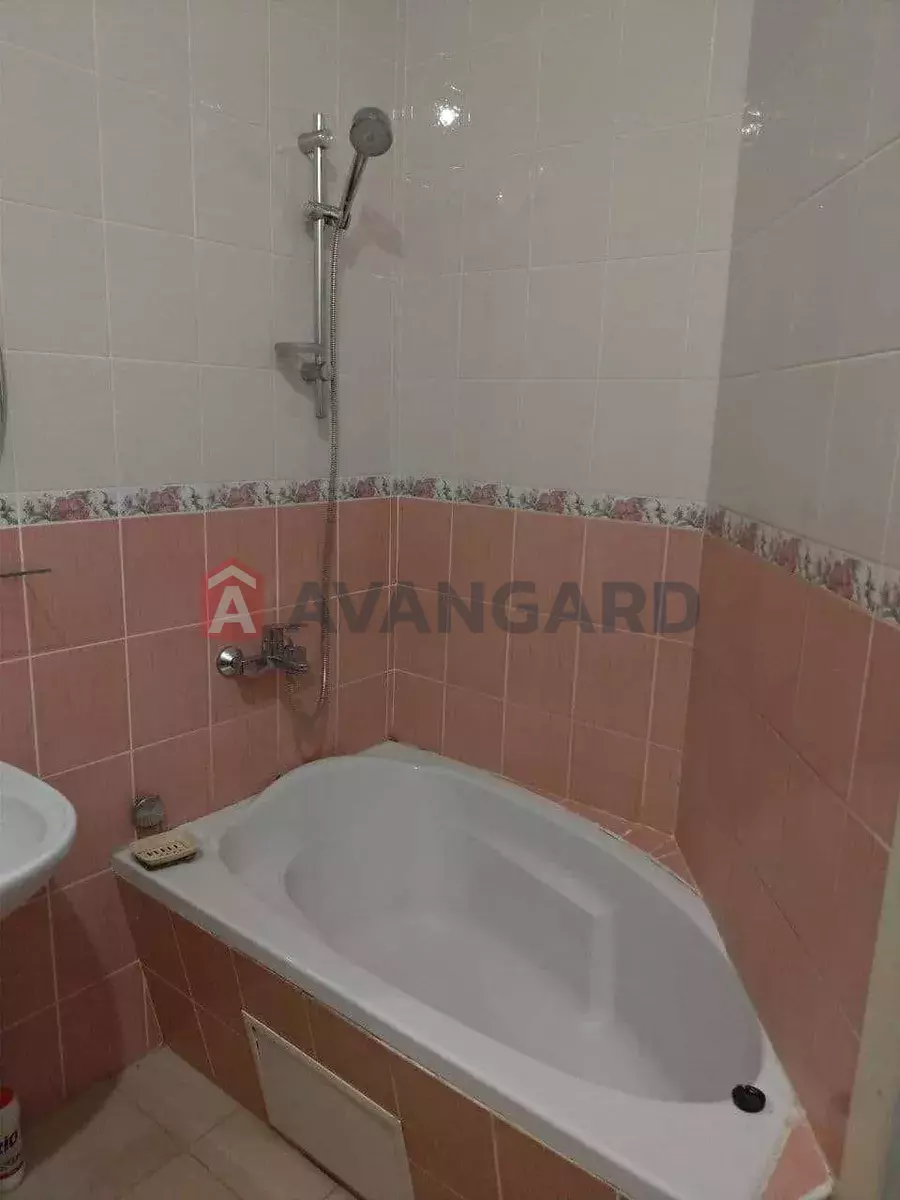 ������� �������, 47 ��.�. ���� 6