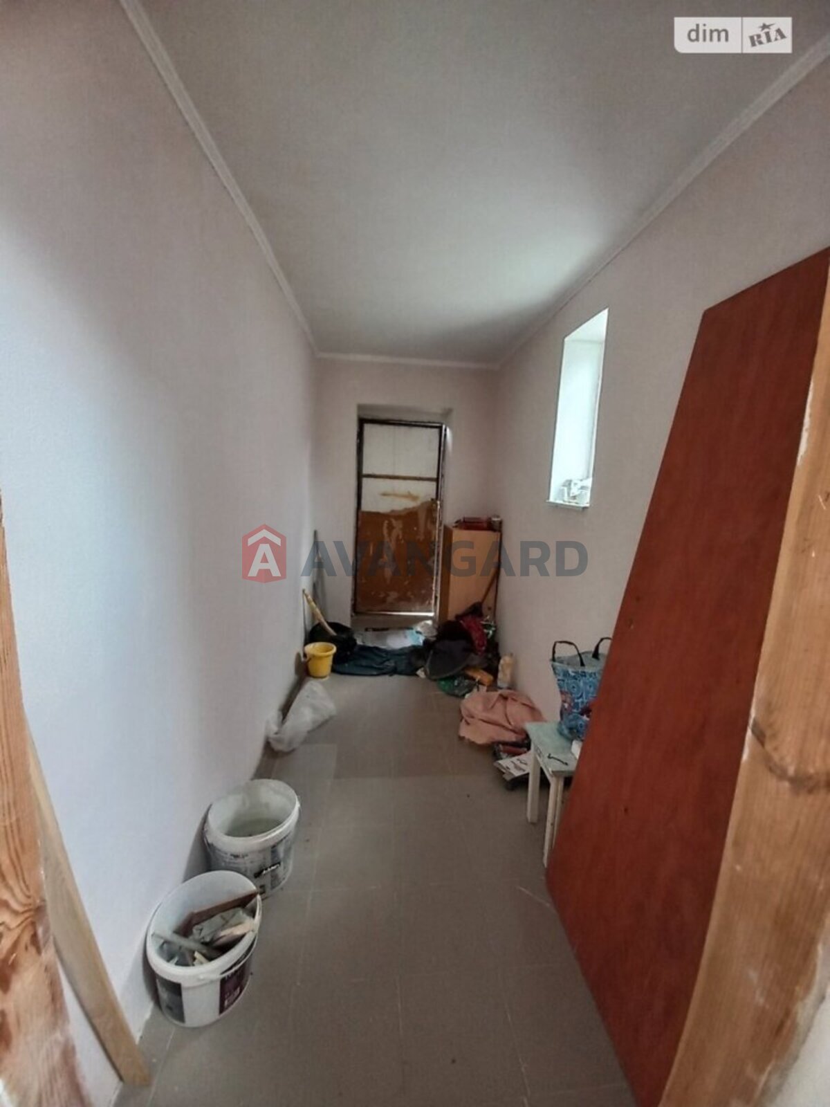 �������, 165 ��.�. ���� 8