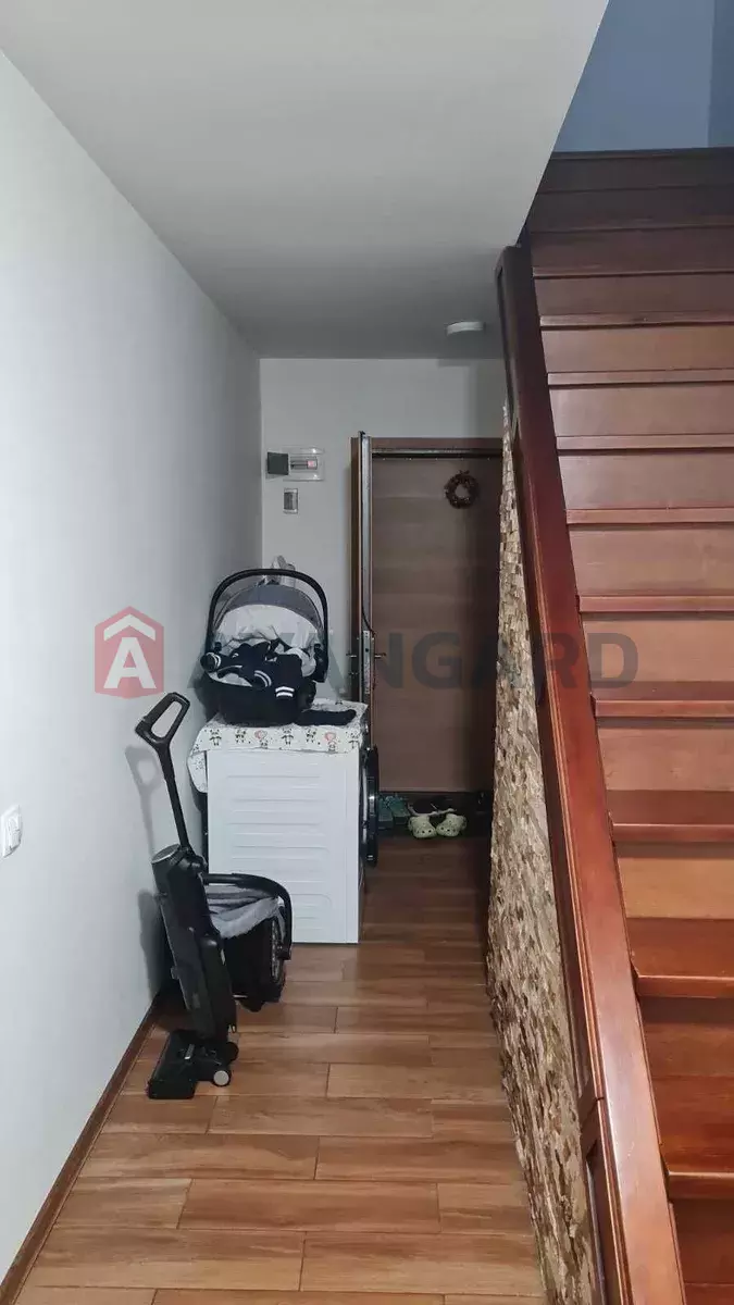 �������, 105 ��.�. ���� 6