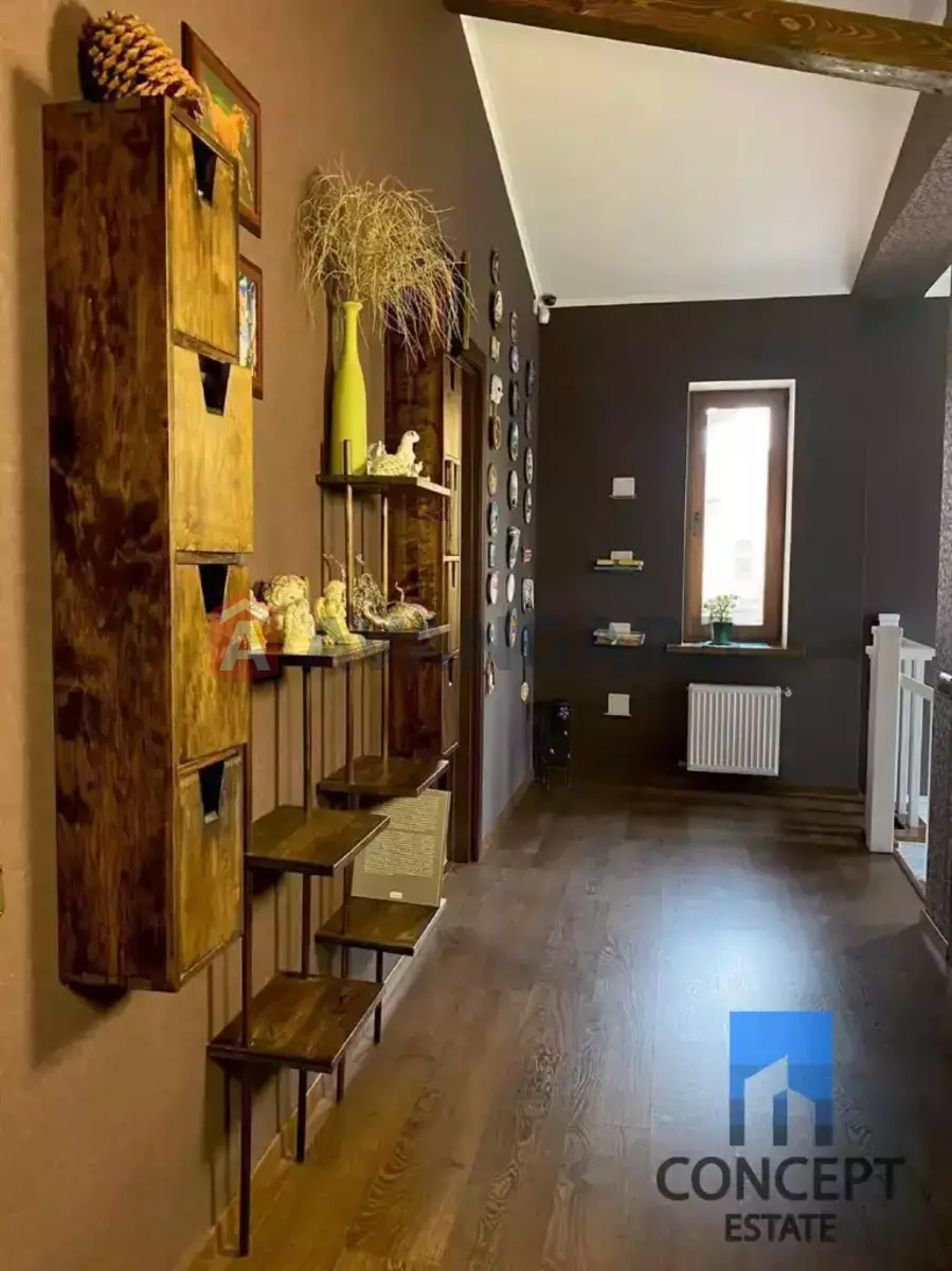 �������, 221 ��.�. ���� 17