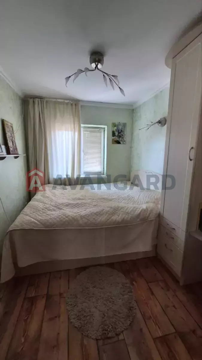 ����, 150 ��.�. ���� 12