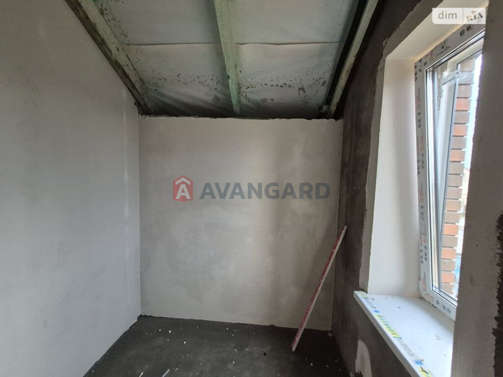 �������, 105 ��.�. ���� 24