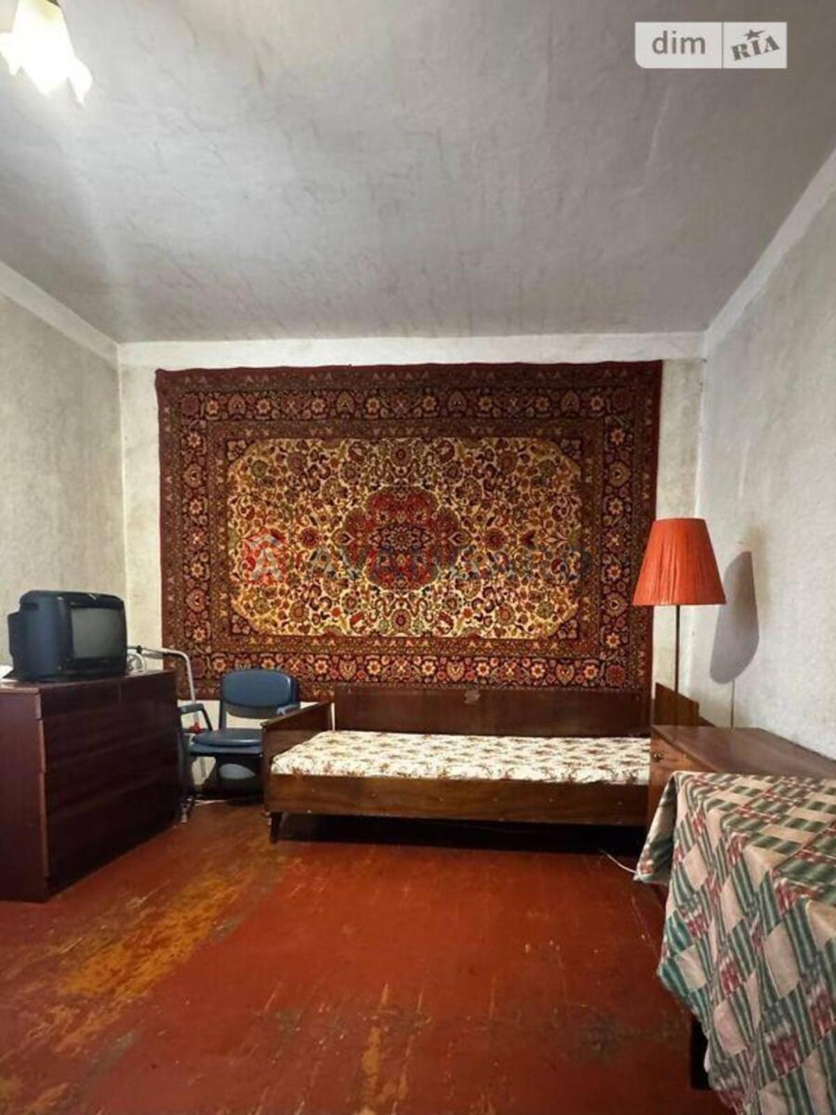 �������, 75 ��.�. ���� 12