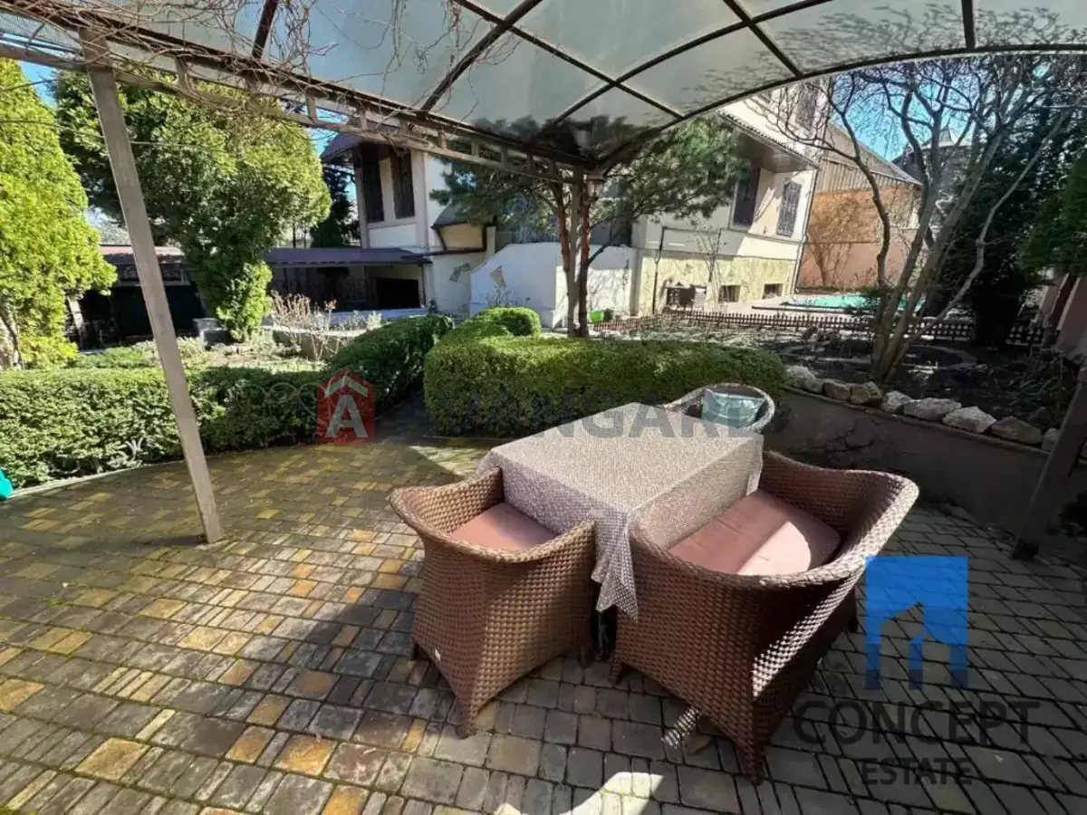 �������, 378 ��.�. ���� 4