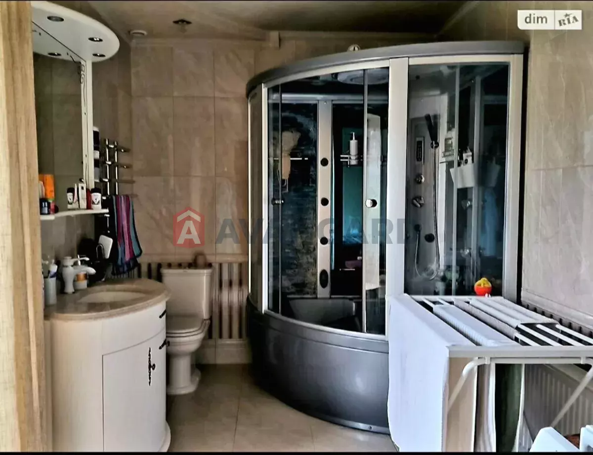 �������, 370 ��.�. ���� 5