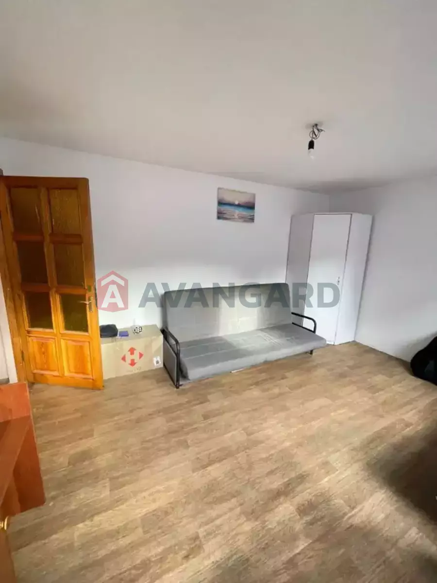 ������� �������, 116 ��.�. ���� 9