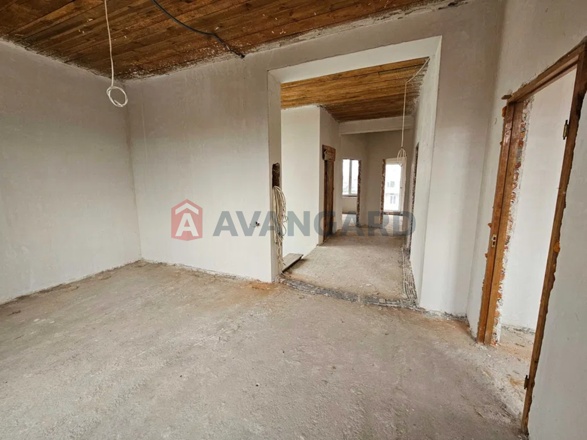 �������, 234 ��.�. ���� 13