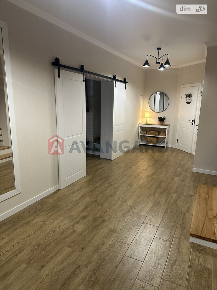 �������, 220 ��.�. ���� 22