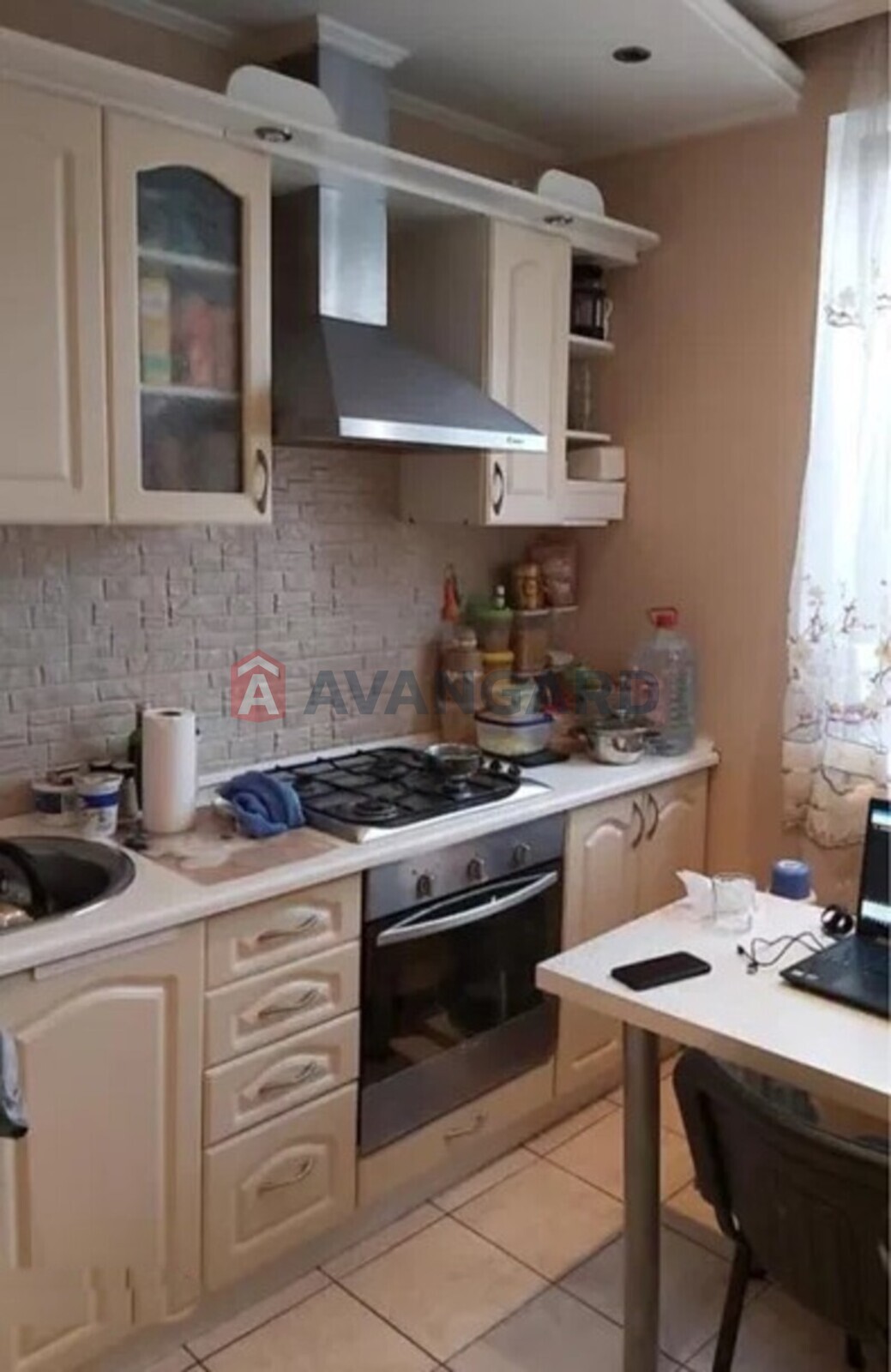 �������, 121 ��.�. ���� 9