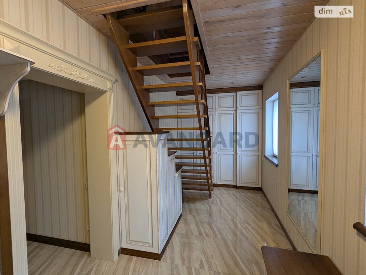 �������, 126 ��.�. ���� 8