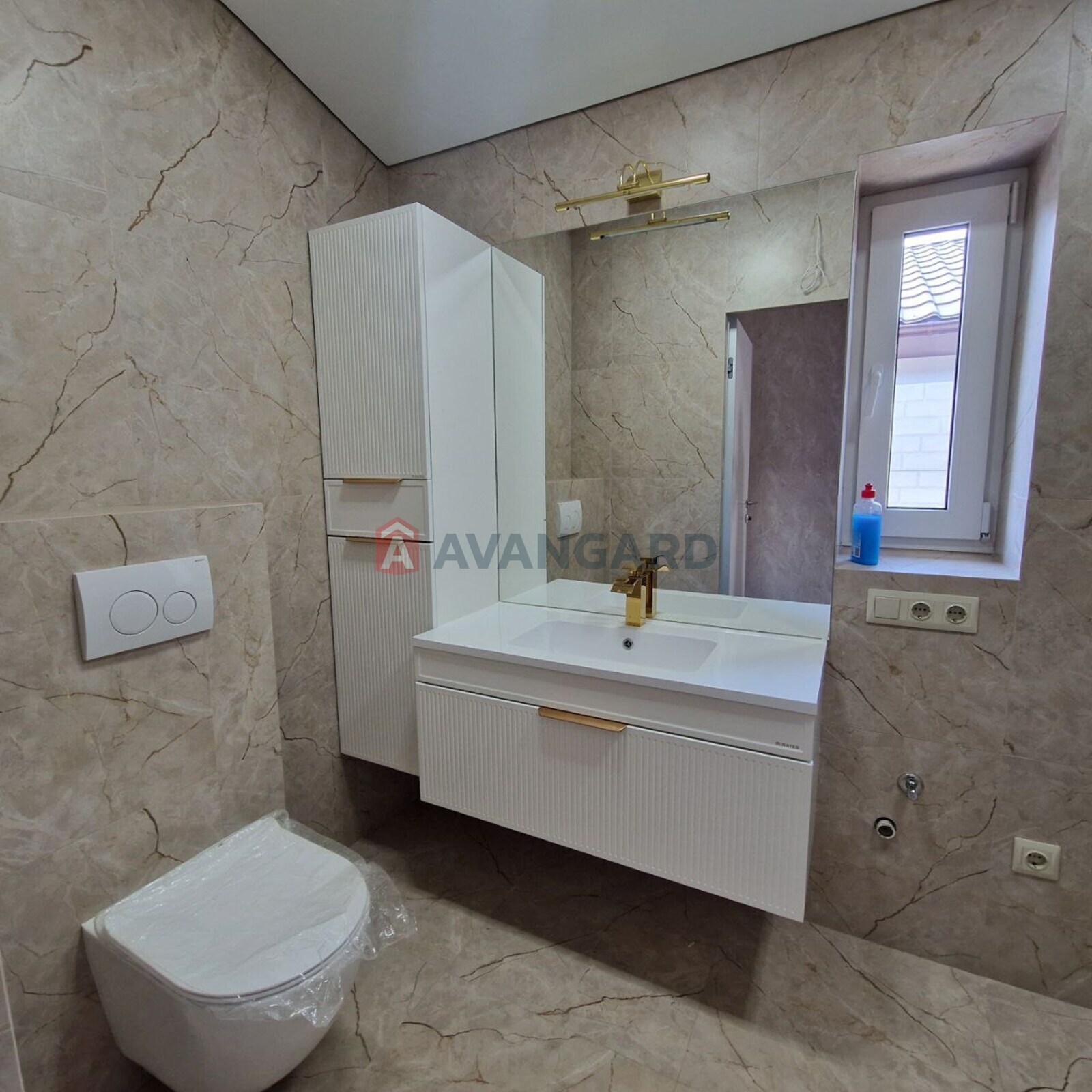 �������, 70 ��.�. ���� 8