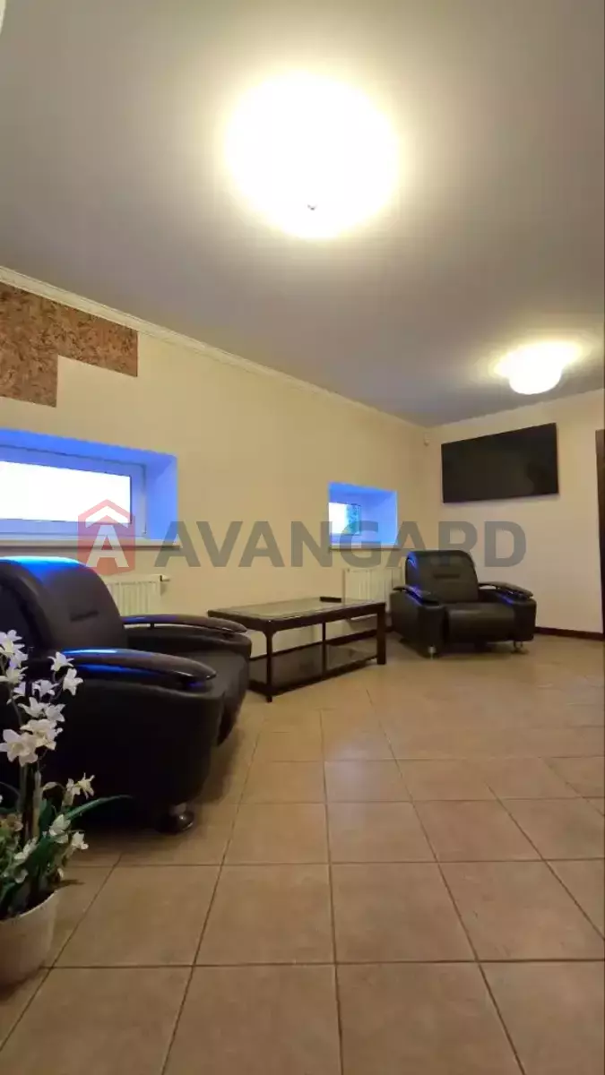 �������, 320 ��.�. ���� 12