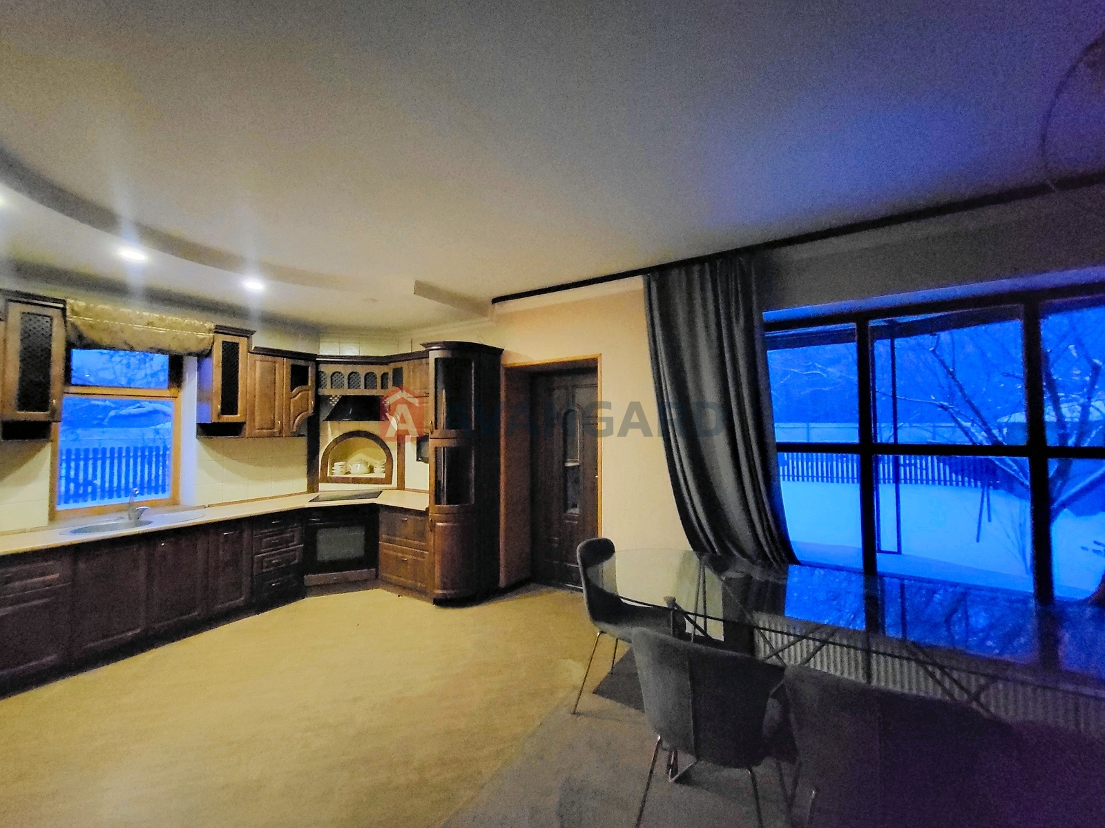 �������, 120 ��.�. ���� 1