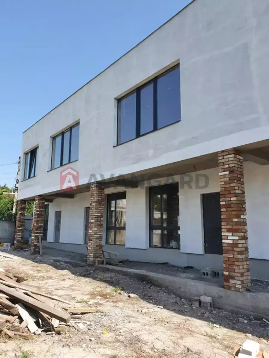 �������, 300 ��.�. ���� 3