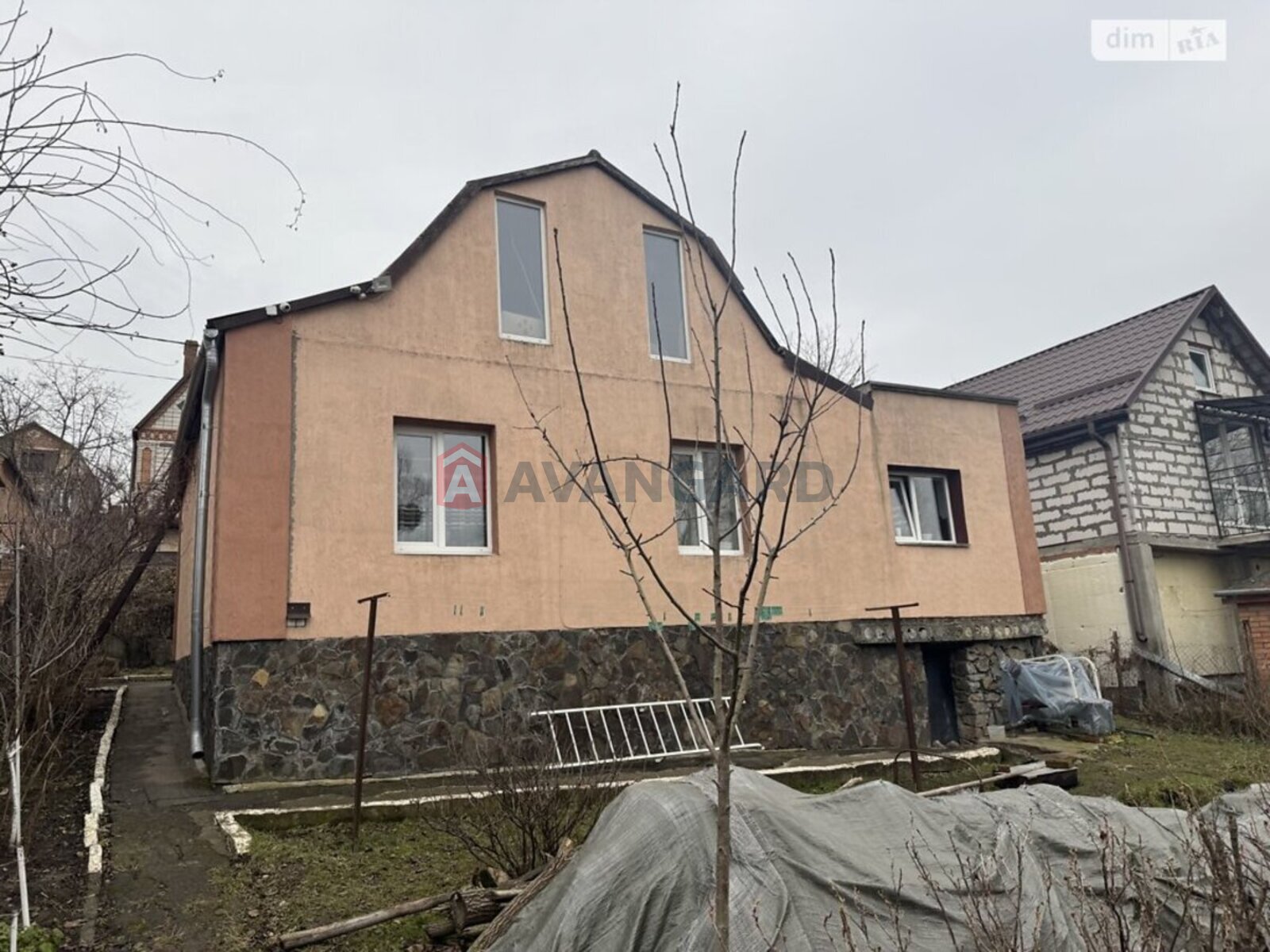 �������, 100 ��.�. ���� 4