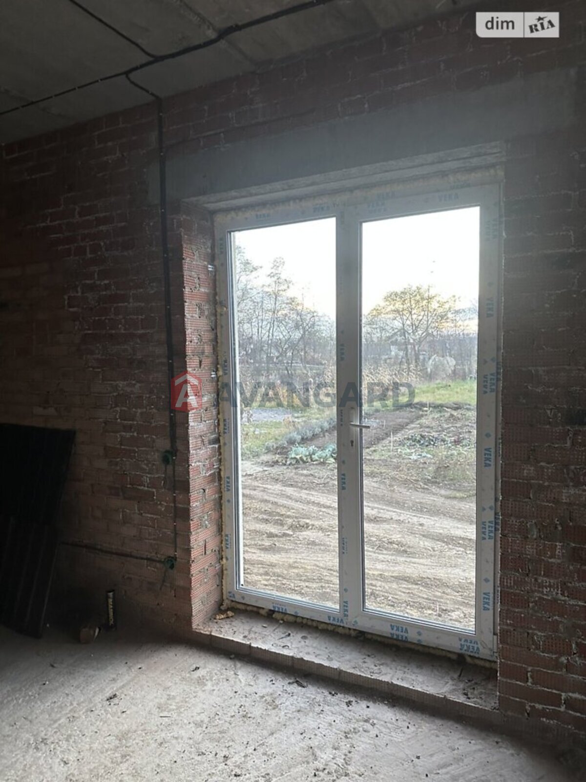 �������, 120 ��.�. ���� 10