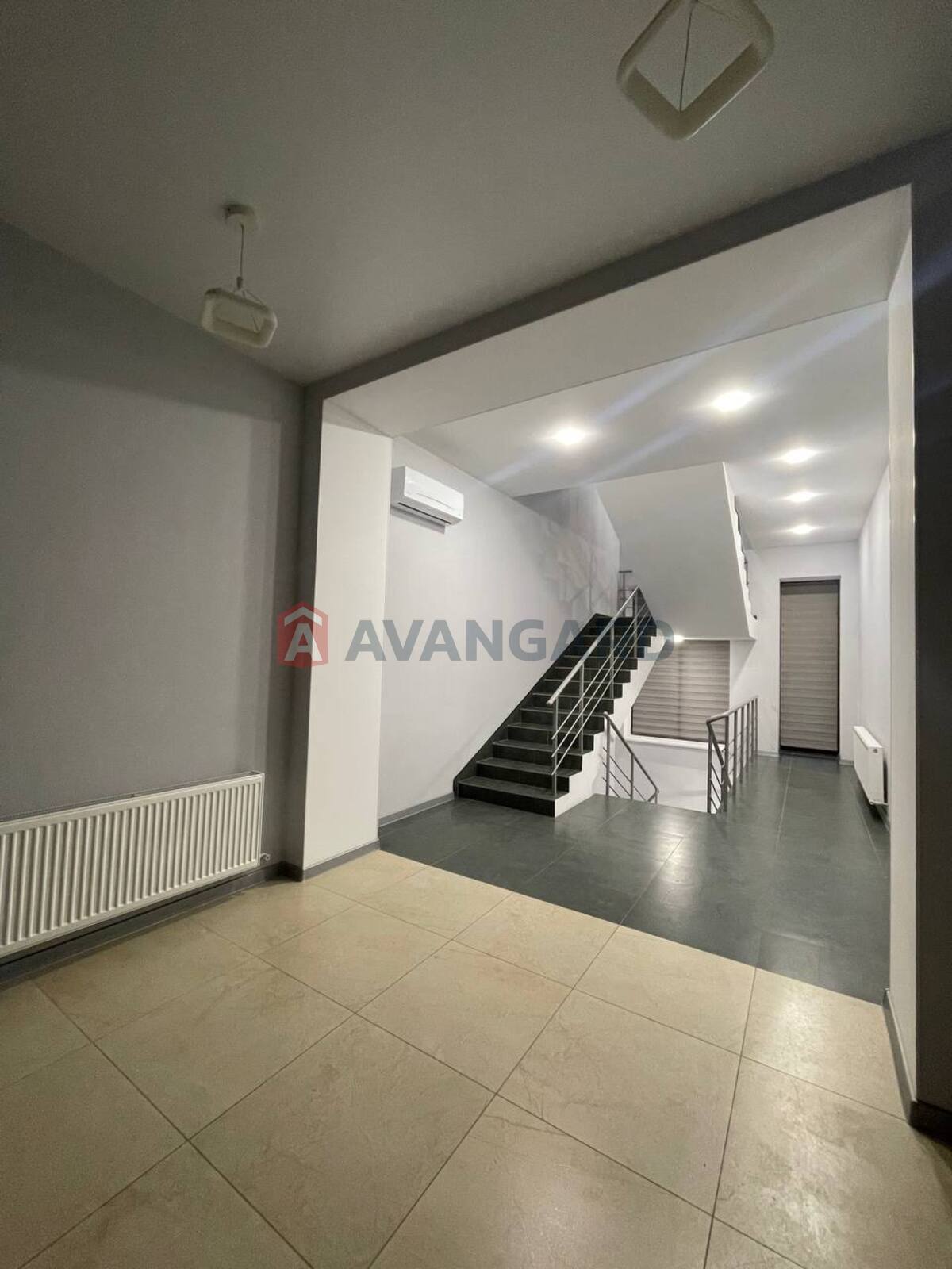 �������, 407 ��.�. ���� 19