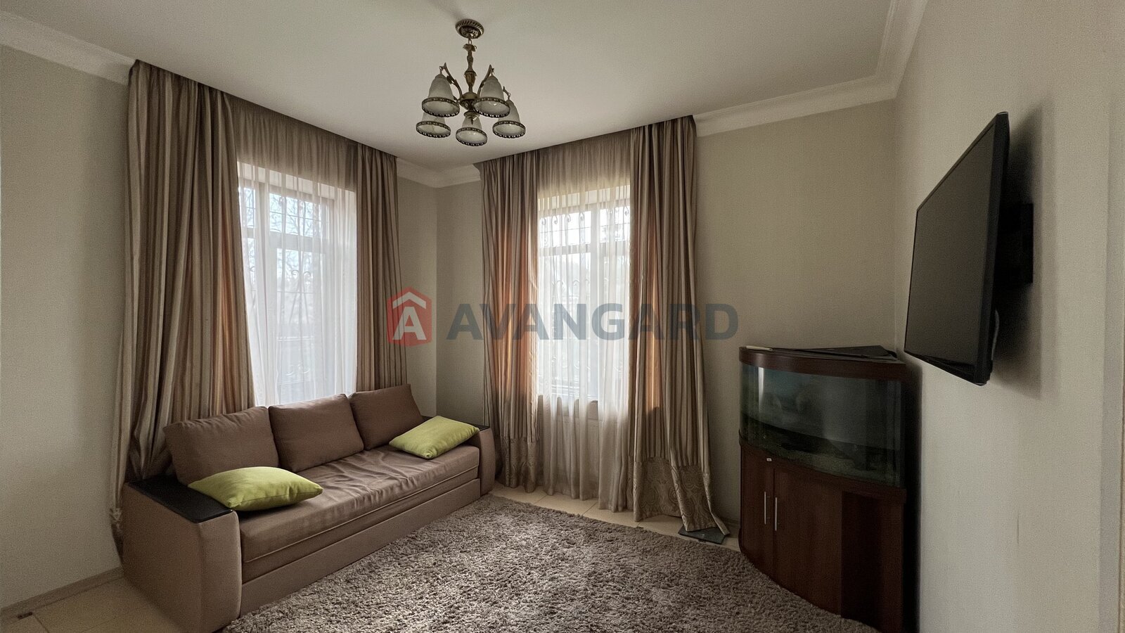 �������, 310 ��.�. ���� 3