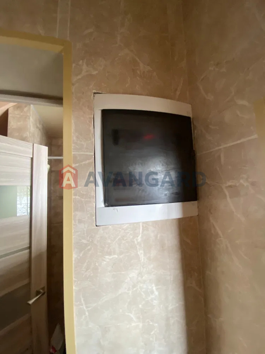 �������, 50 ��.�. ���� 8