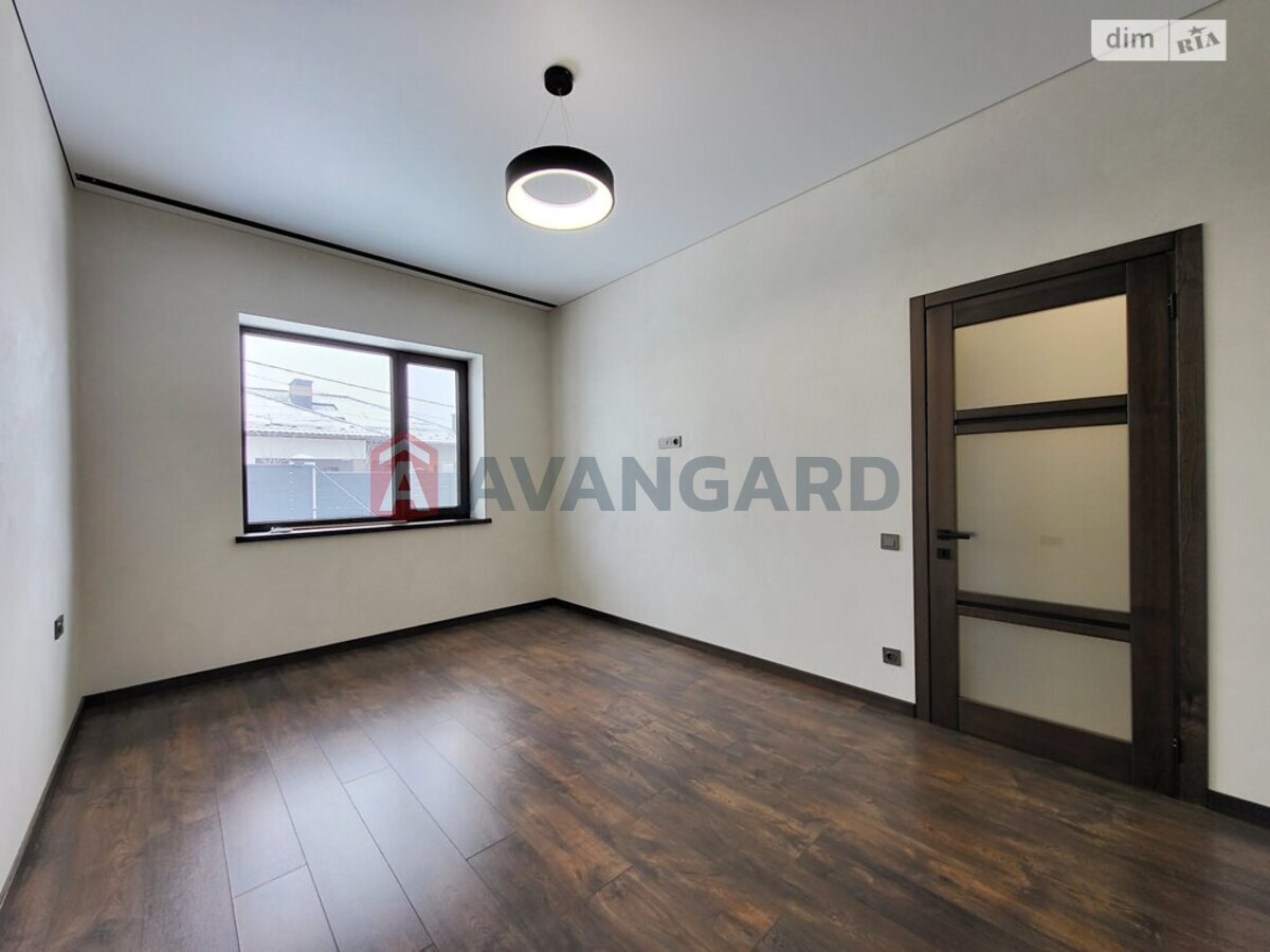 �������, 107 ��.�. ���� 16