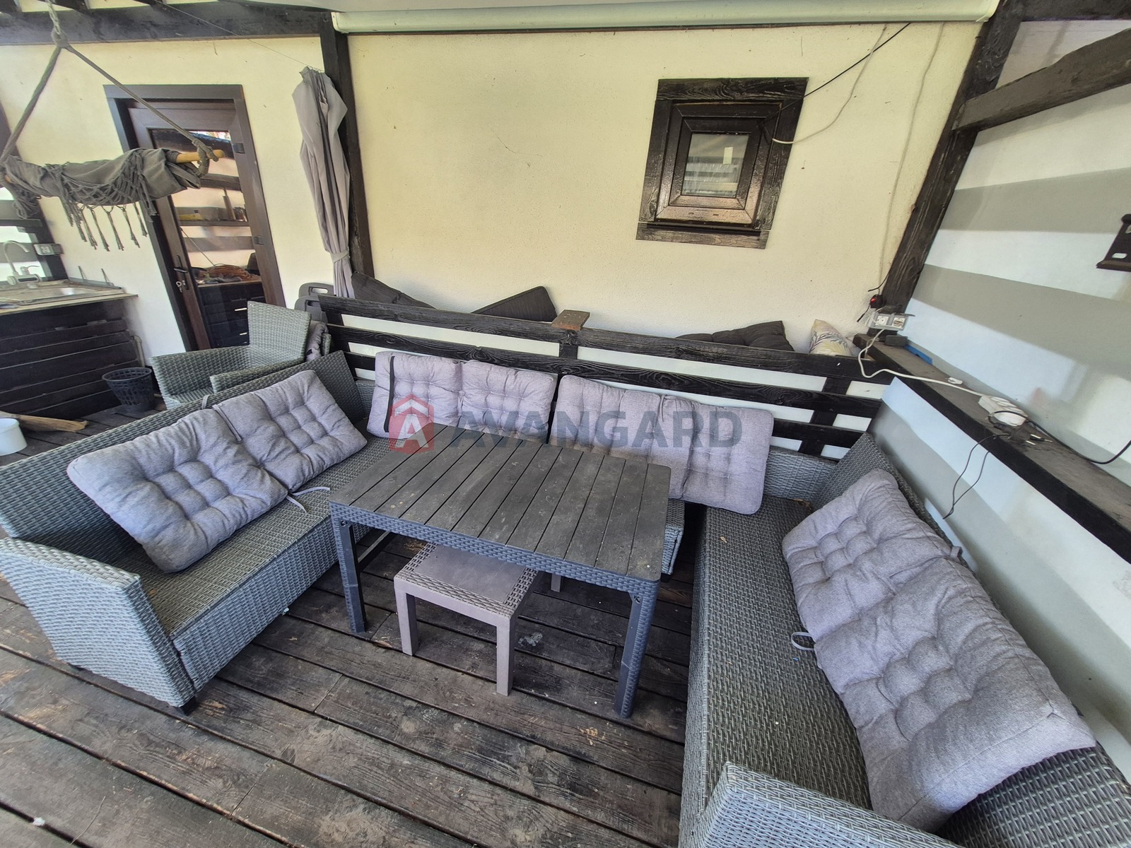 �������, 105 ��.�. ���� 7