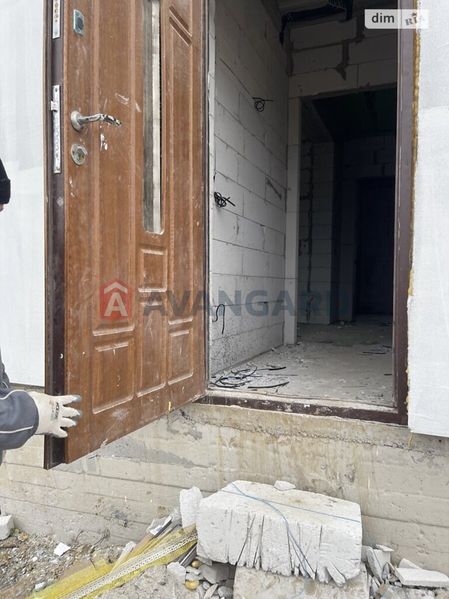 100 ��.�. ���� 16