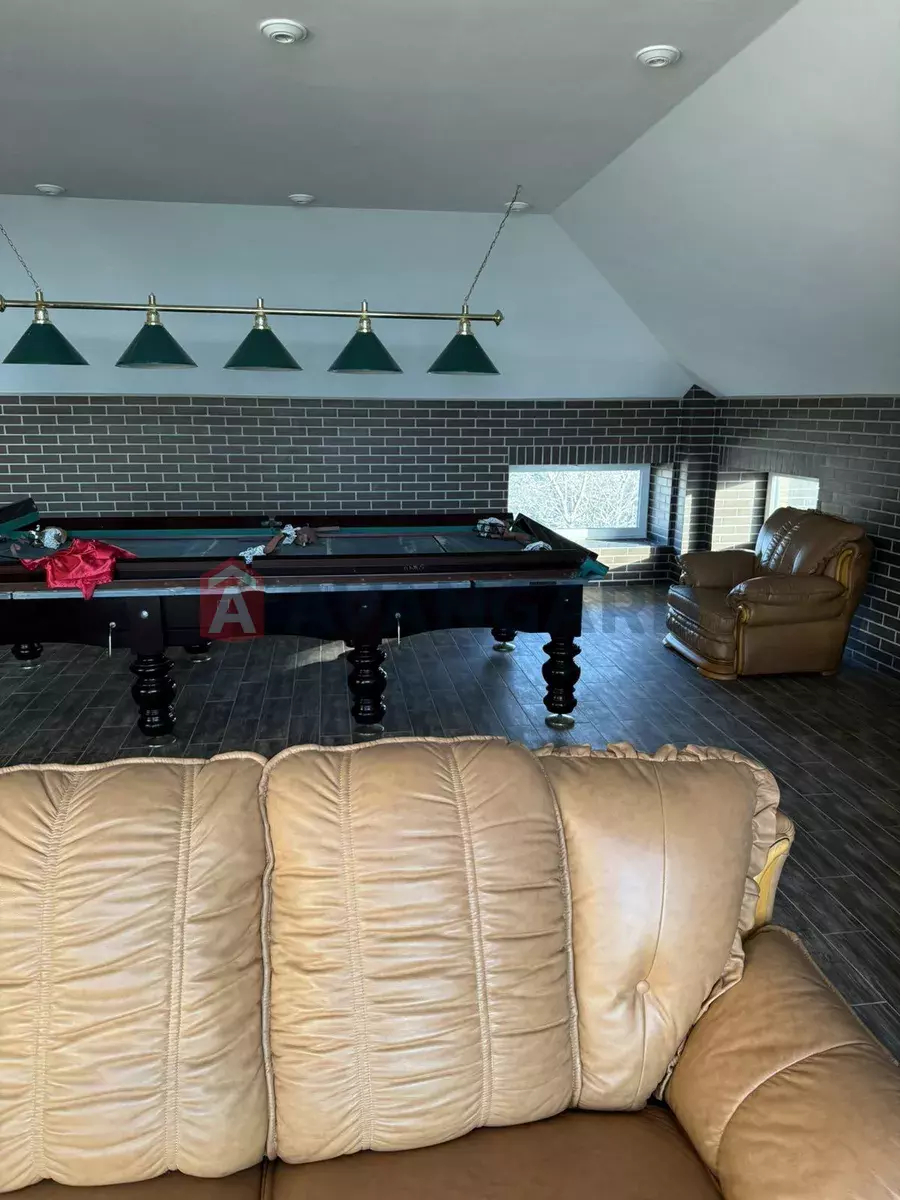 �������, 114 ��.�. ���� 8