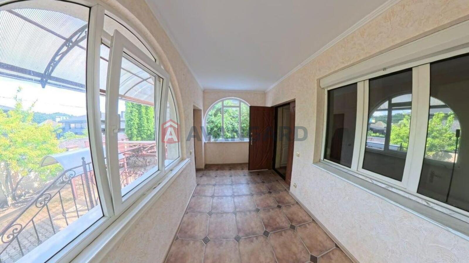 �������, 414 ��.�. ���� 8