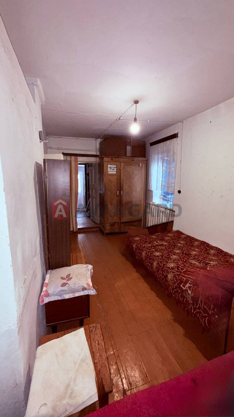 �������, 50 ��.�. ���� 8