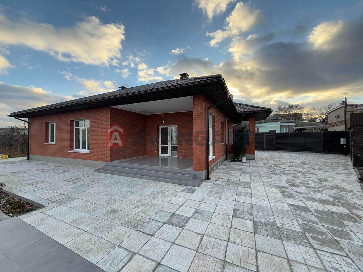 �������, 130 ��.�. ���� 3