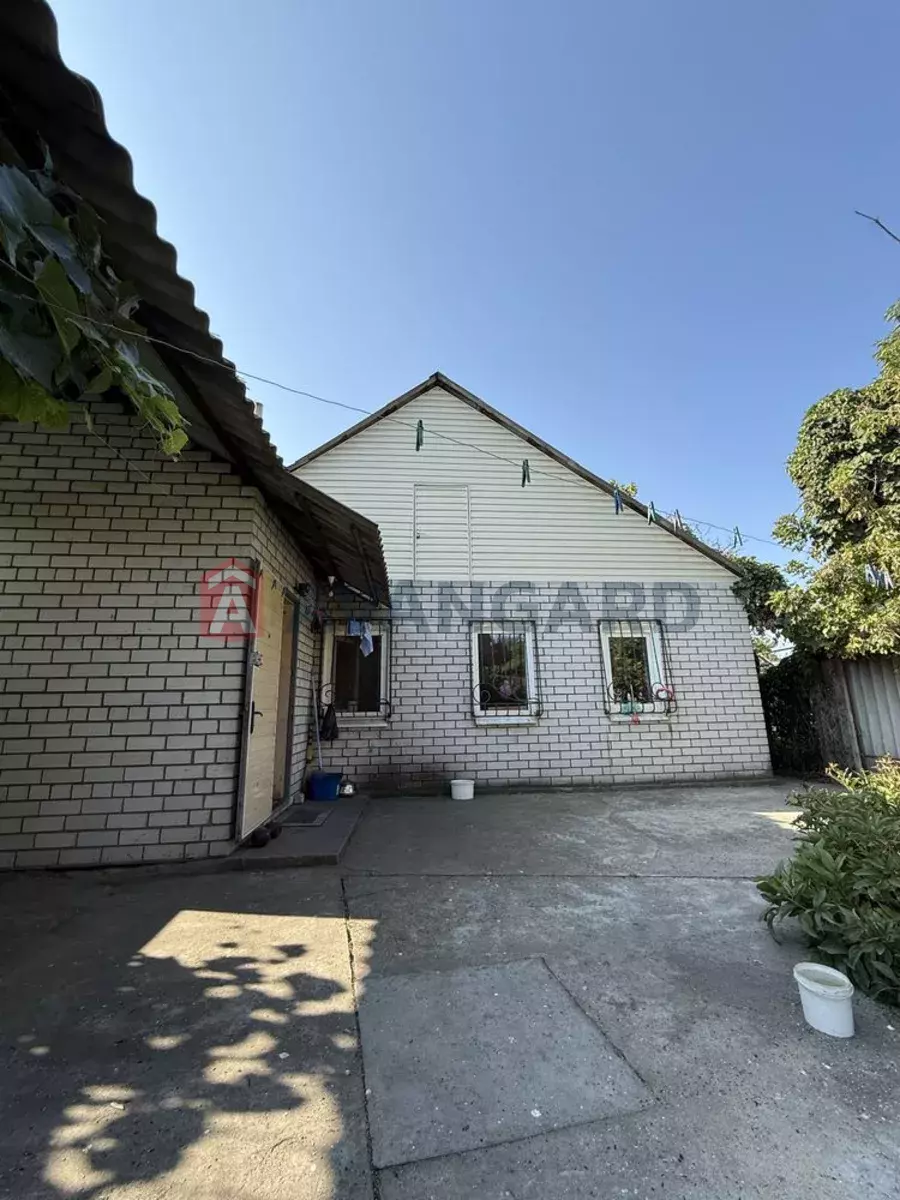 ������� �������, 37 ��.�. ���� 16