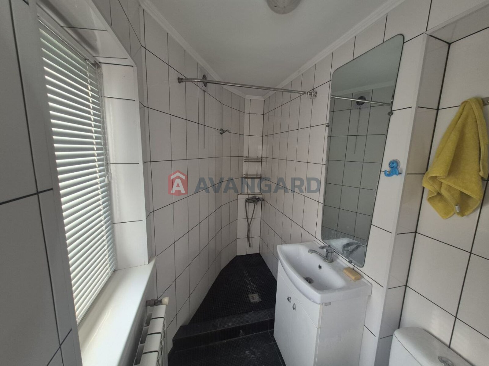 ������� �������, 67 ��.�. ���� 8