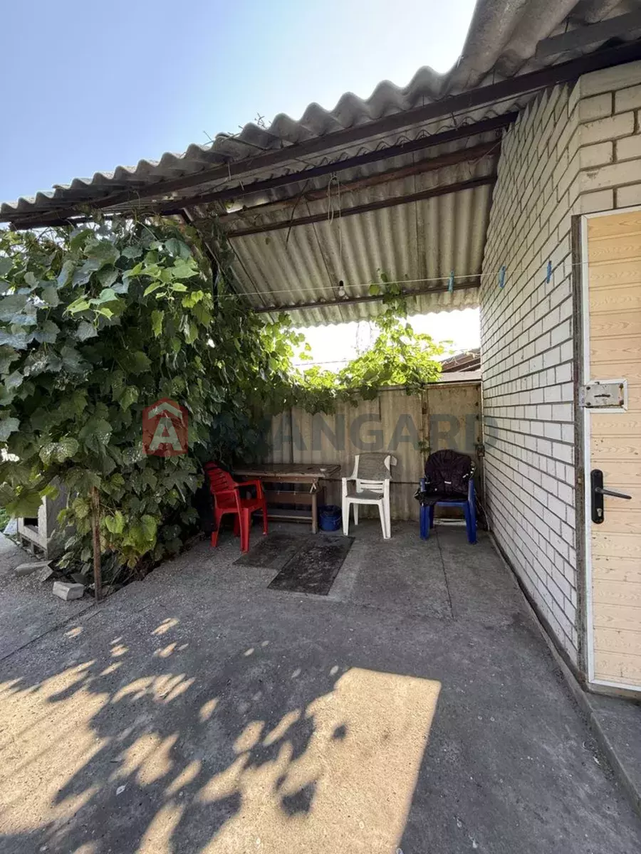 ������� �������, 37 ��.�. ���� 17