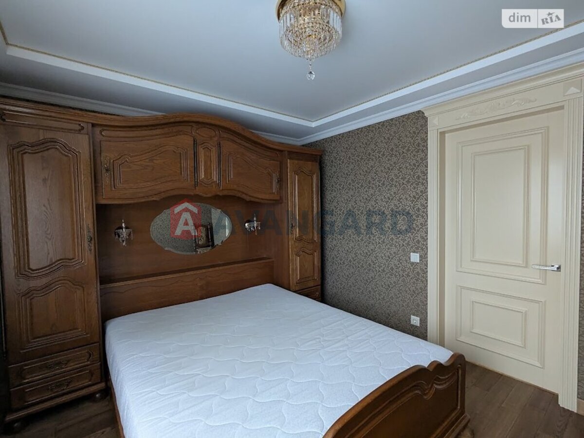 �������, 126 ��.�. ���� 13