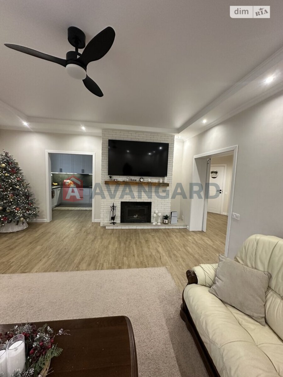 �������, 220 ��.�. ���� 24