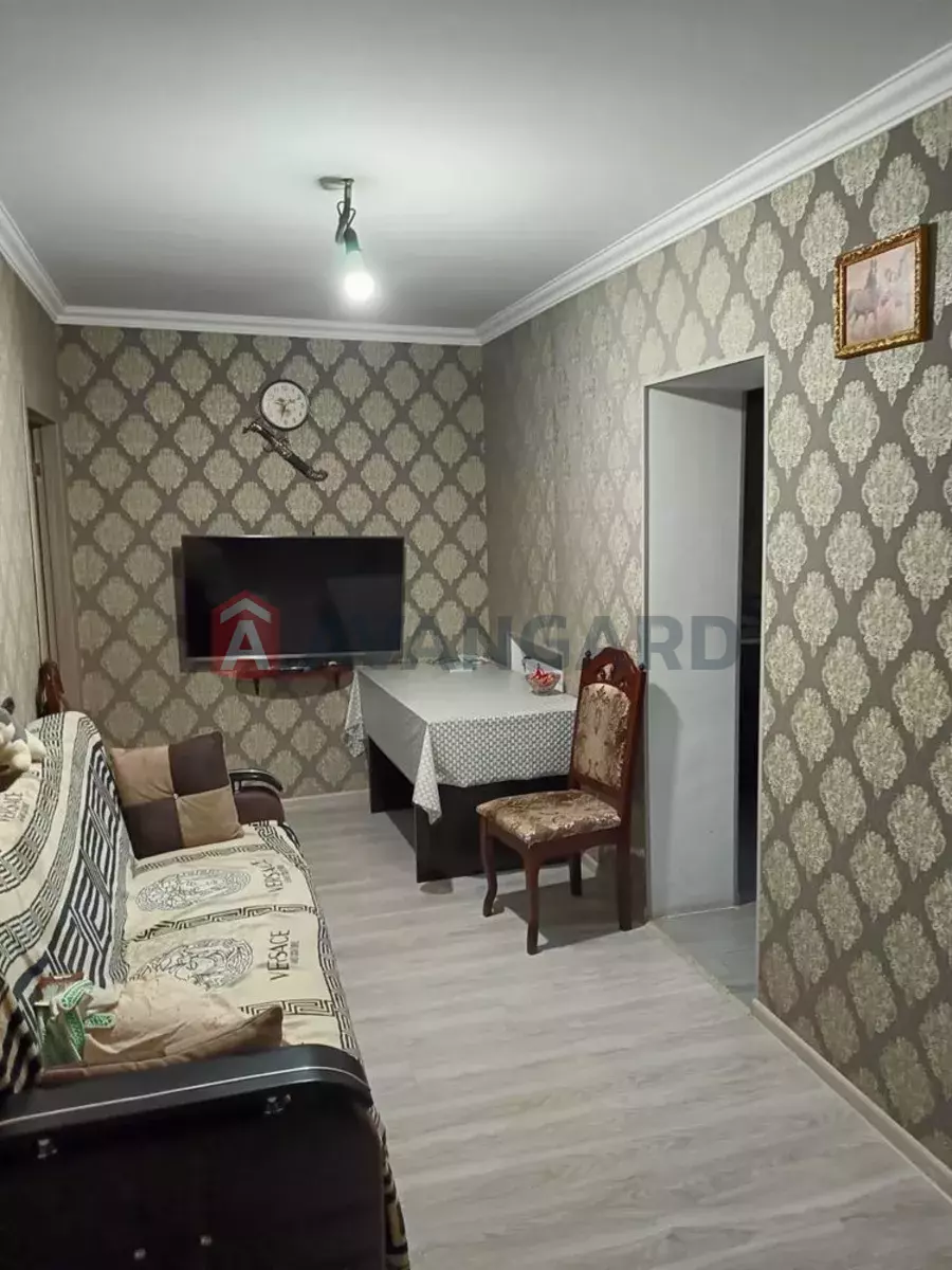 ������� �������, 54 ��.�. ���� 4