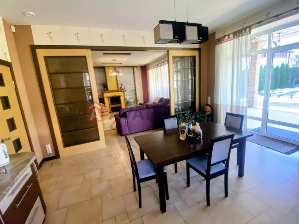 �������, 230 ��.�. ���� 22