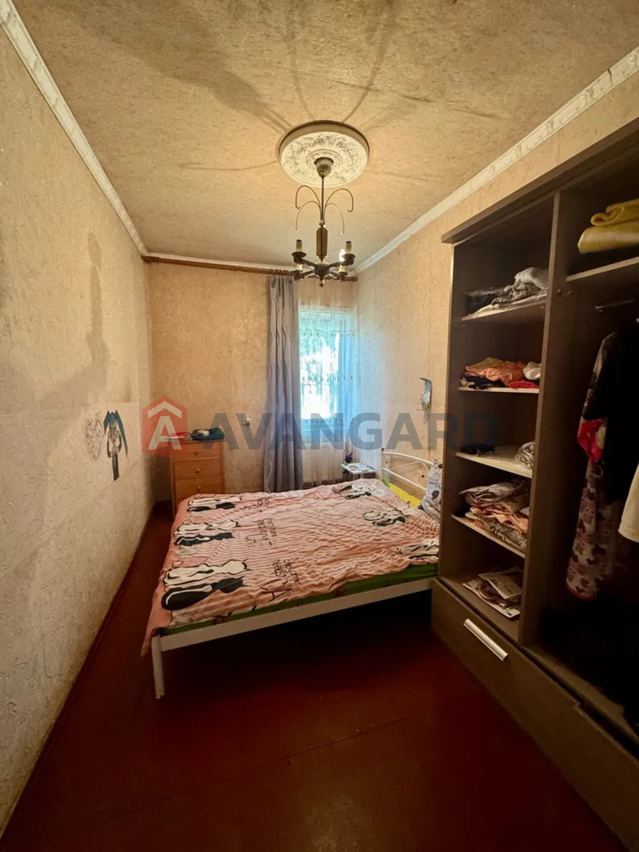 ������� �������, 56 ��.�. ���� 7