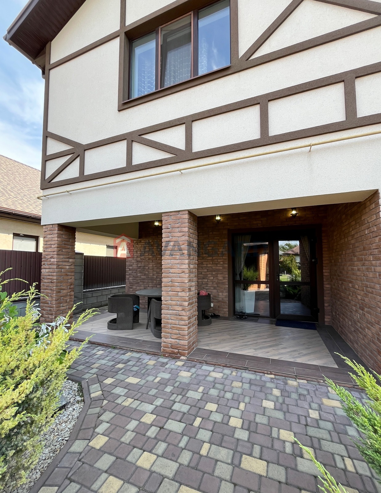 �������, 150 ��.�. ���� 27