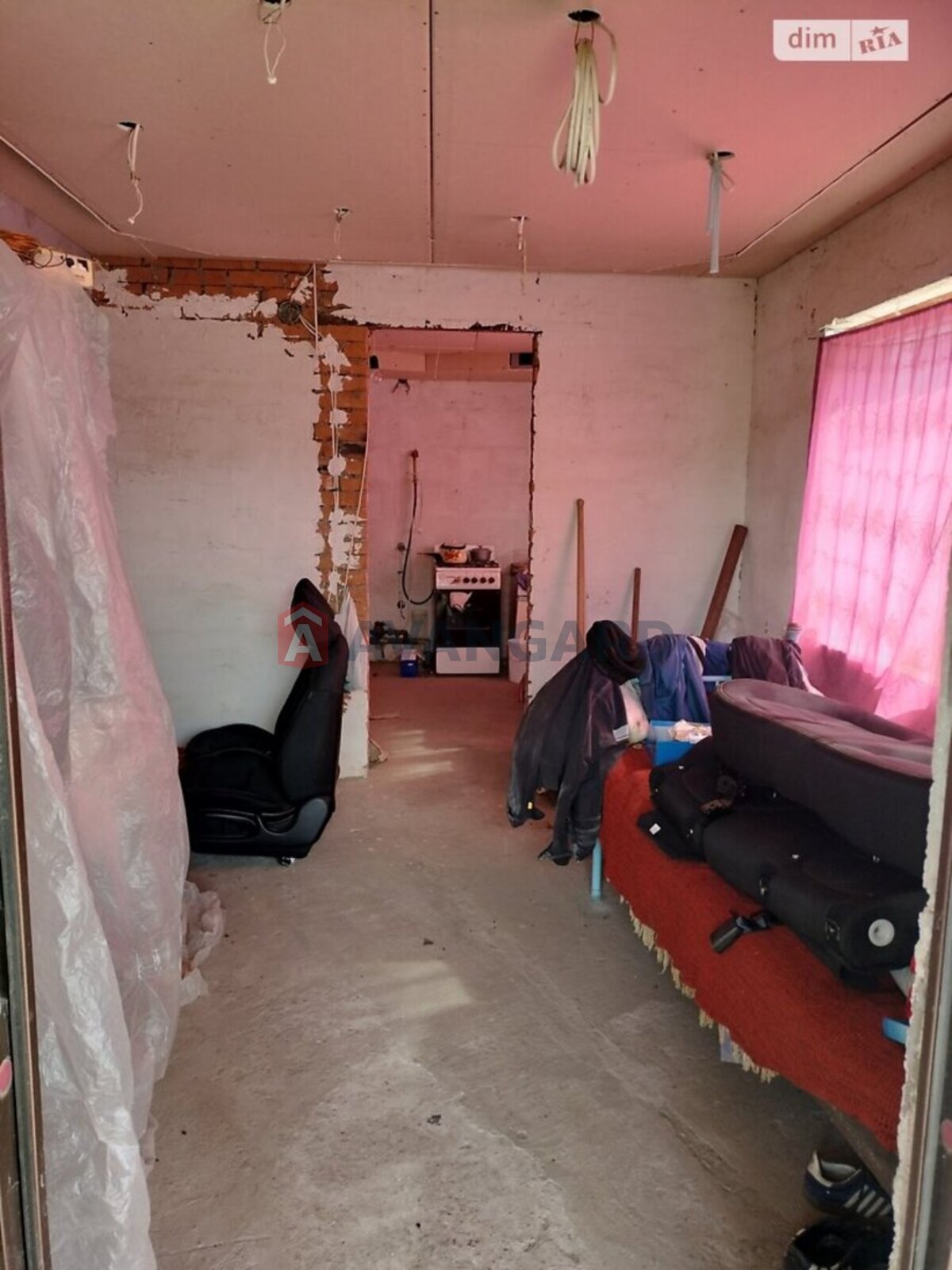 �������, 200 ��.�. ���� 9