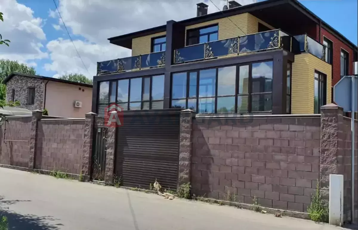 �������, 125 ��.�. ���� 13