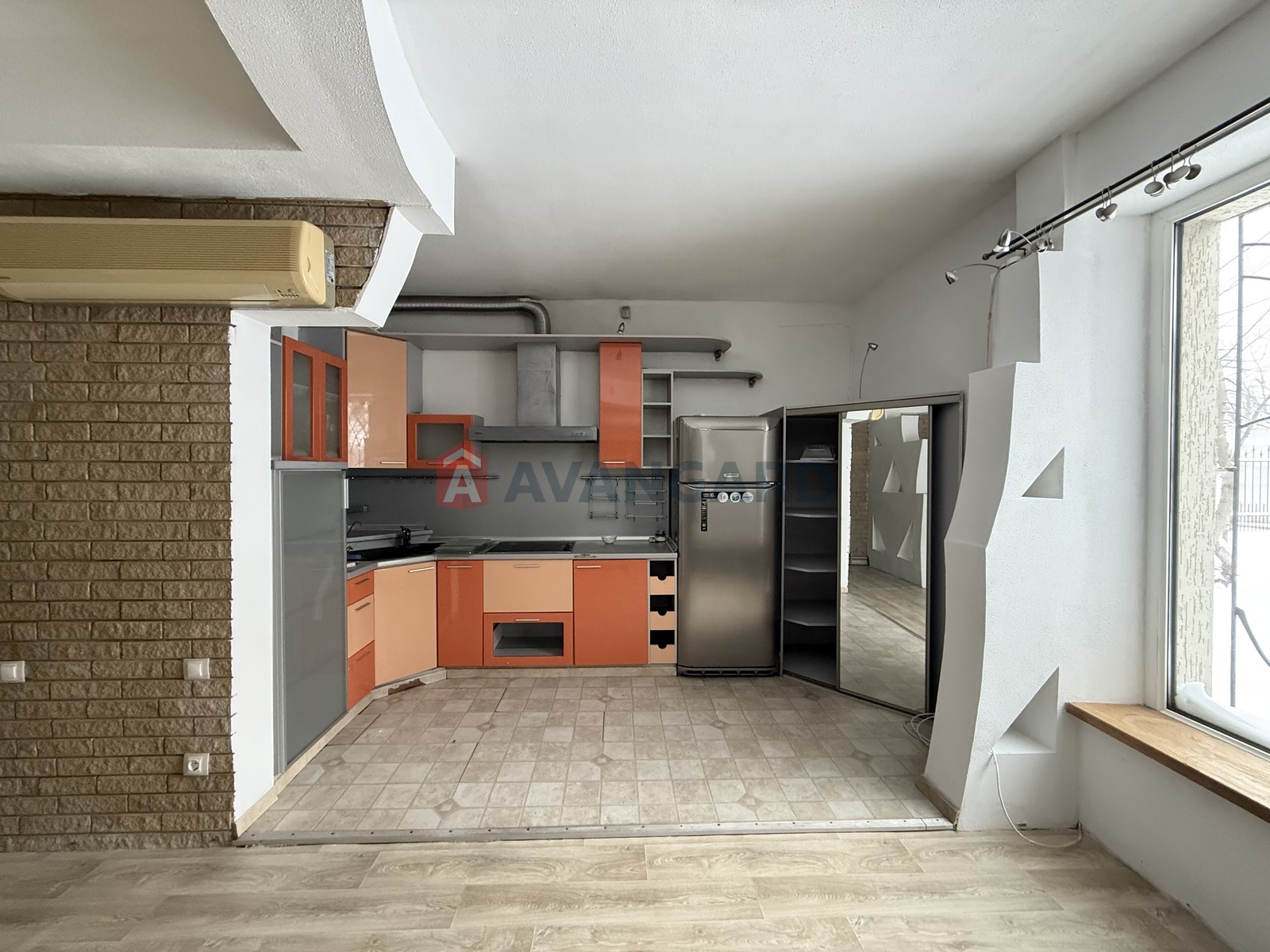 �������, 244 ��.�. ���� 13