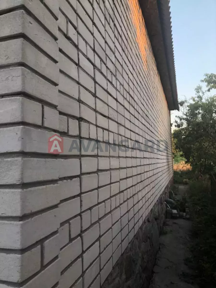 , 100 ..  4