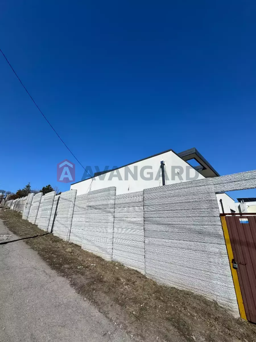 �������, 280 ��.�. ���� 3